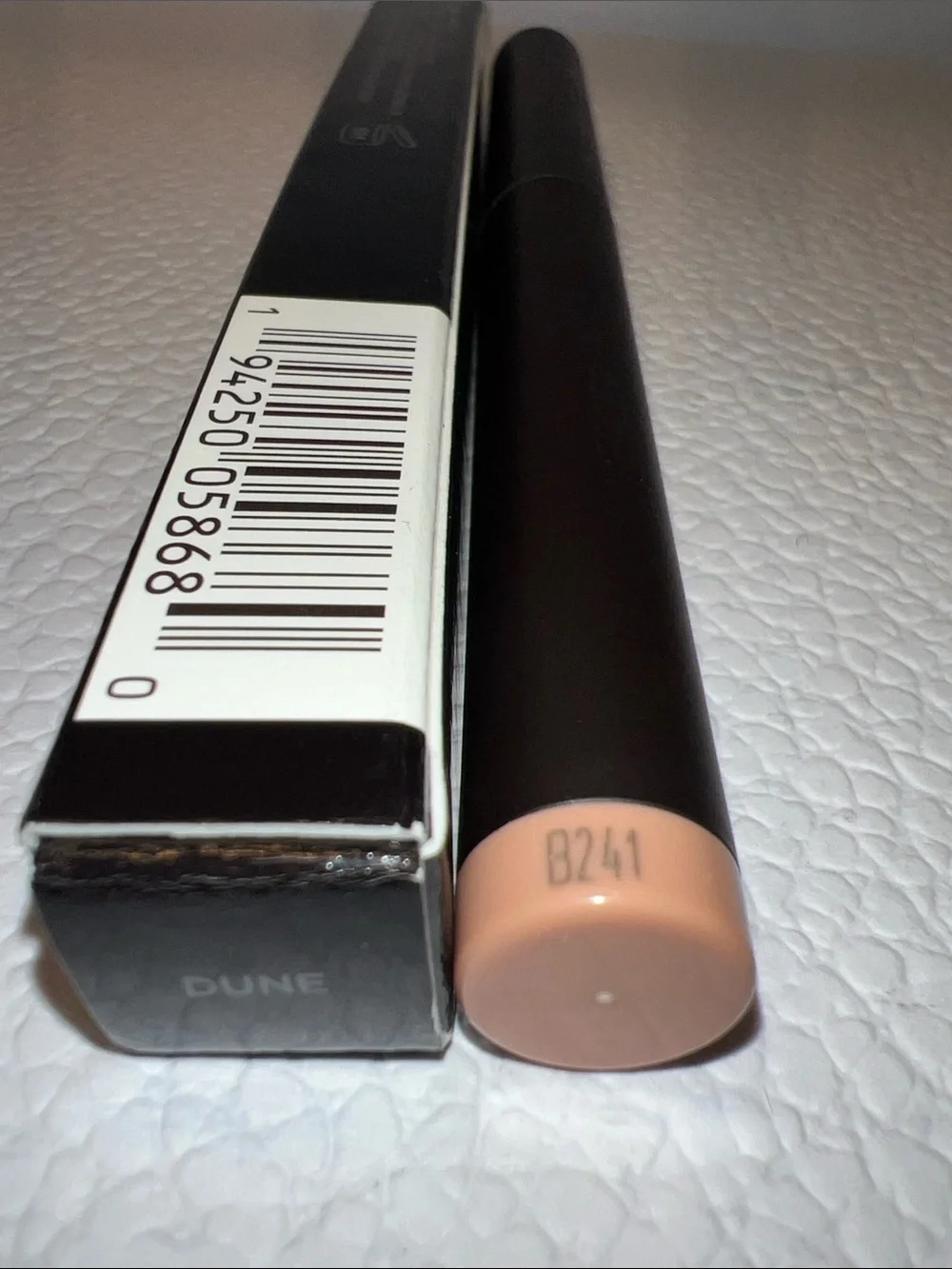 Laura Mercier Caviar Stick Eye Colour in Dune